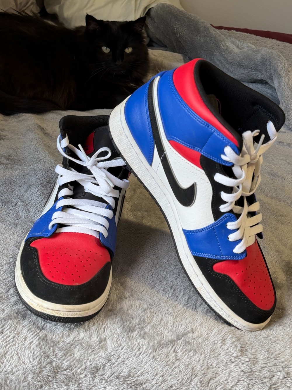 Jordan Air Jordan 1 Retro Mid Men's Mid-Top Basketball Sneakers Red/Blue/Black